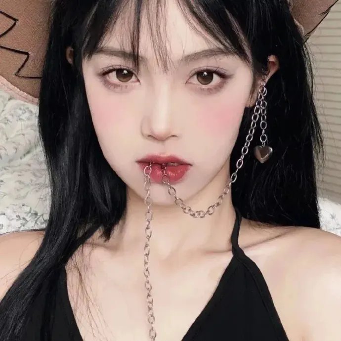 李寿根的眼色教练海报